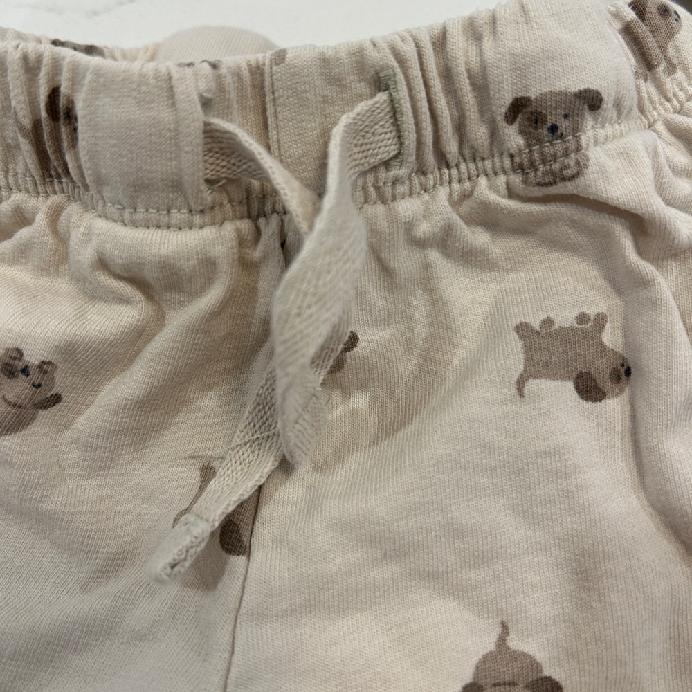 Adorable Cream Puppy Print Baby Outfit - Picture 3 of 5